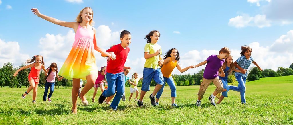Summer Family Picnic Games